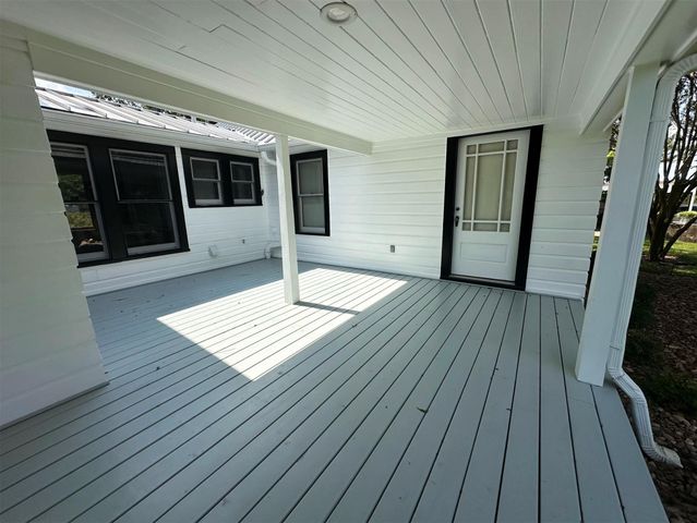 1325 Stalmach Road, New Ulm, TX 78950