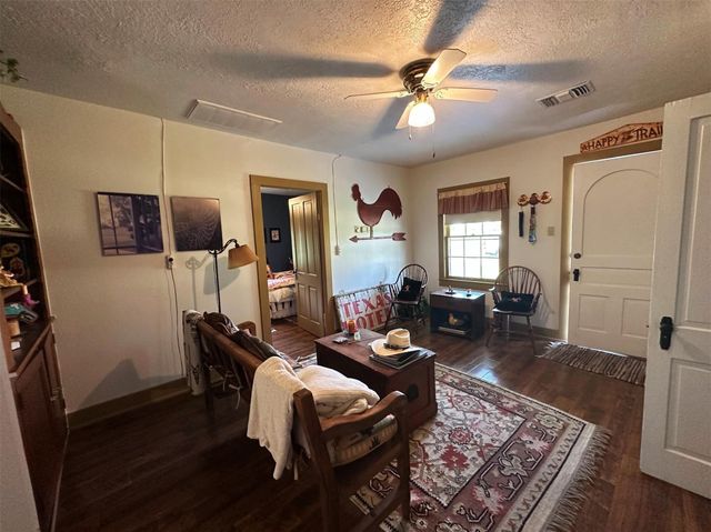 1325 Stalmach Road, New Ulm, TX 78950