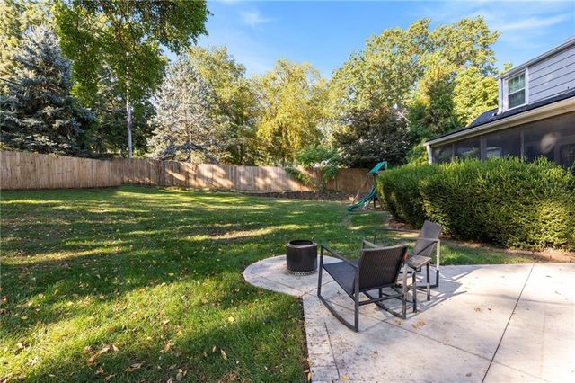 2801 W 71st Street, Prairie Village, KS 66208