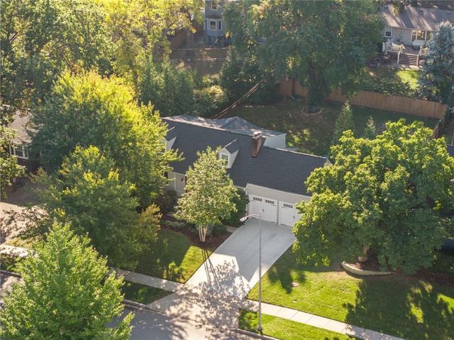 2801 W 71st Street, Prairie Village, KS 66208
