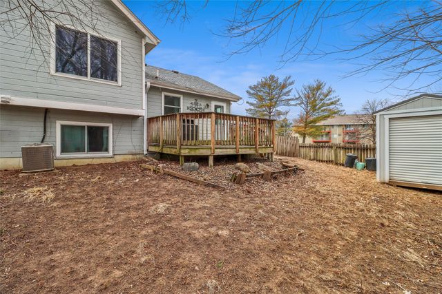 2220 E Rose Avenue, Des Moines, IA 50320