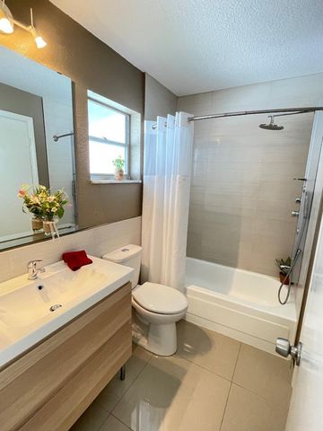 1304 SW 15th Street, Boynton Beach, FL 33426
