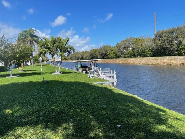 1304 SW 15th Street, Boynton Beach, FL 33426