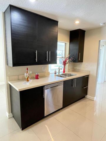 1304 SW 15th Street, Boynton Beach, FL 33426