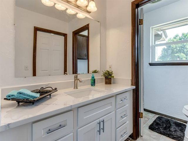6613 Edgebrook Road, Oklahoma City, OK 73132