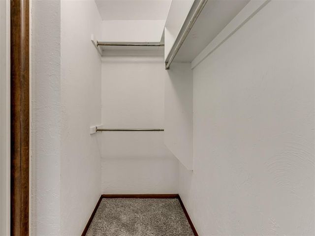 6613 Edgebrook Road, Oklahoma City, OK 73132