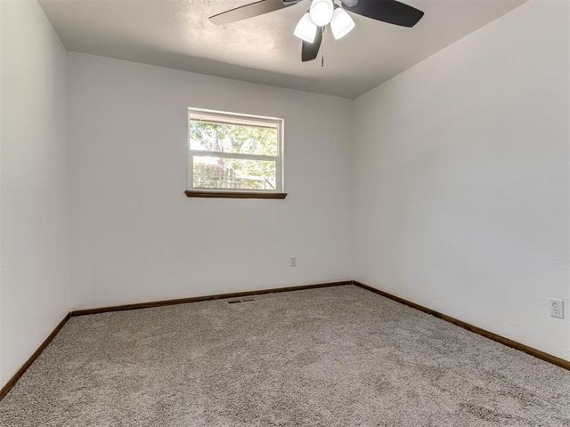 6613 Edgebrook Road, Oklahoma City, OK 73132