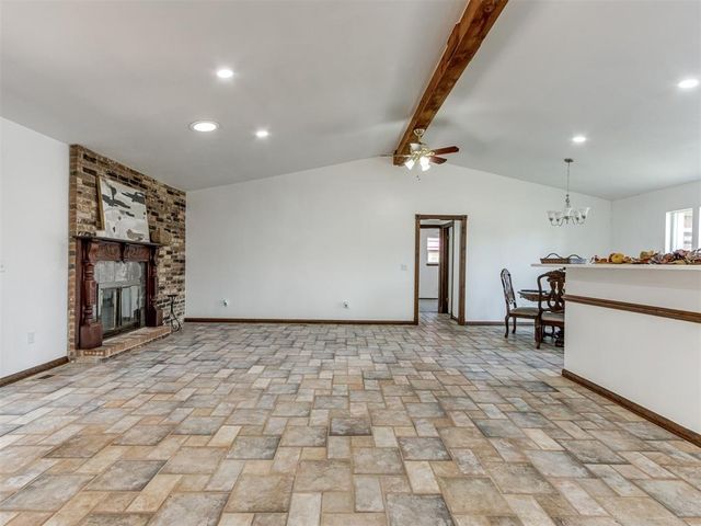 6613 Edgebrook Road, Oklahoma City, OK 73132