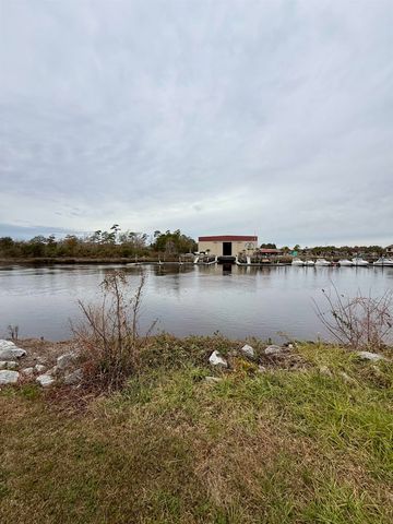 1313 Waterway Dr., North Myrtle Beach, SC 29582