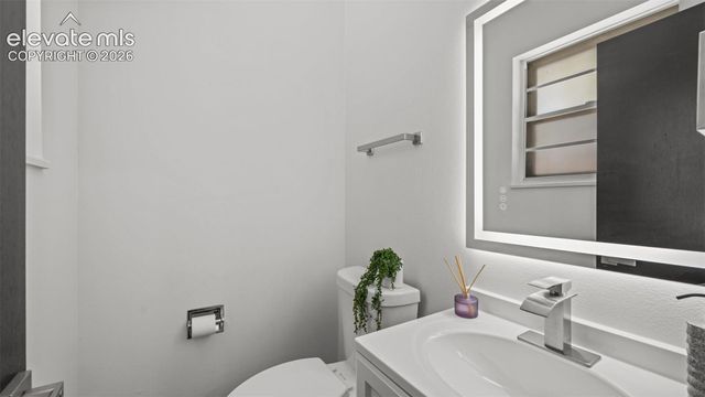 1585 Babcock Road, Colorado Springs, CO 80915