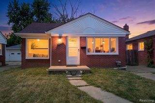 16821 E 8 Mile Road, Eastpointe, MI 48021