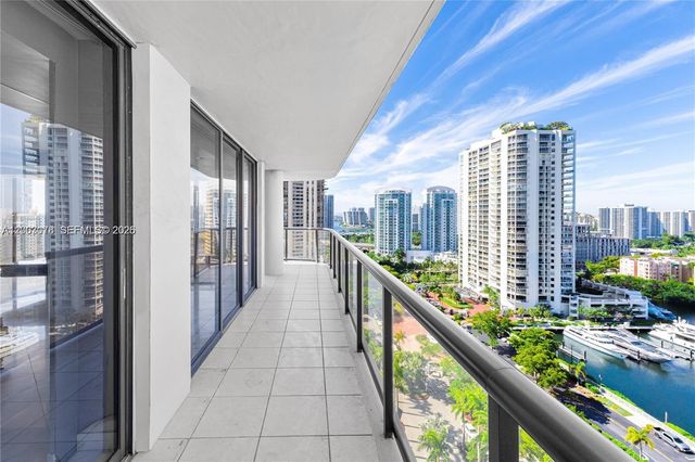 19667 Turnberry Way 18D, Aventura, FL 33180