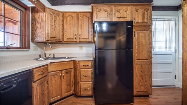 353 Madison Avenue, Leechburg Boro, PA 15656
