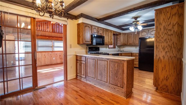 353 Madison Avenue, Leechburg Boro, PA 15656