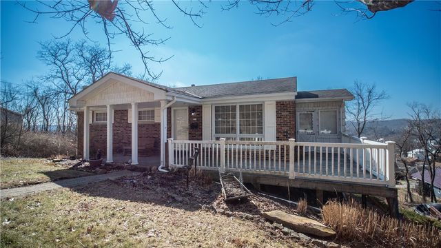 353 Madison Avenue, Leechburg Boro, PA 15656