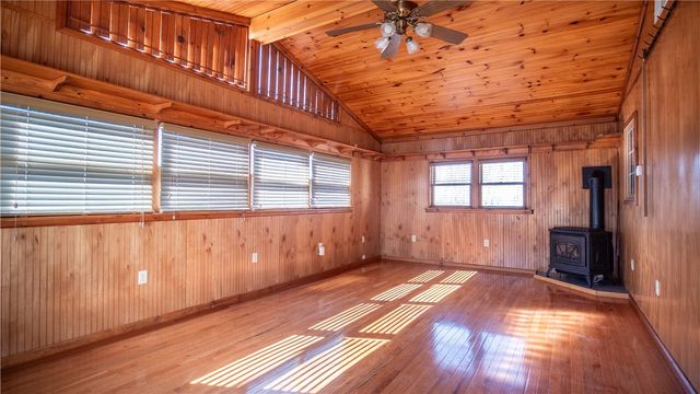 353 Madison Avenue, Leechburg Boro, PA 15656