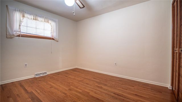353 Madison Avenue, Leechburg Boro, PA 15656