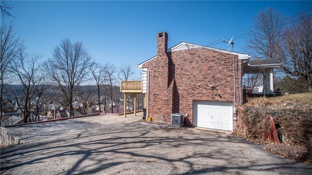 353 Madison Avenue, Leechburg Boro, PA 15656