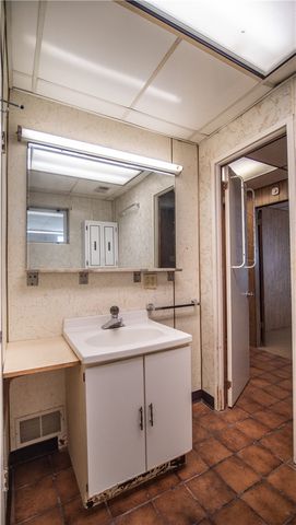 353 Madison Avenue, Leechburg Boro, PA 15656