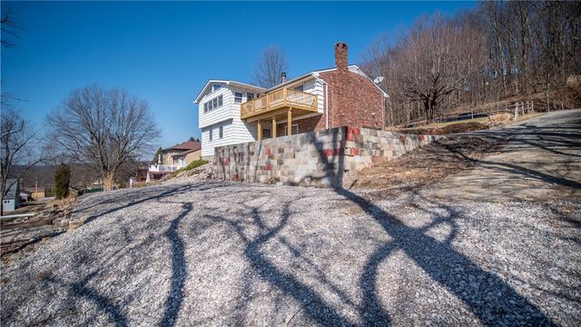 353 Madison Avenue, Leechburg Boro, PA 15656