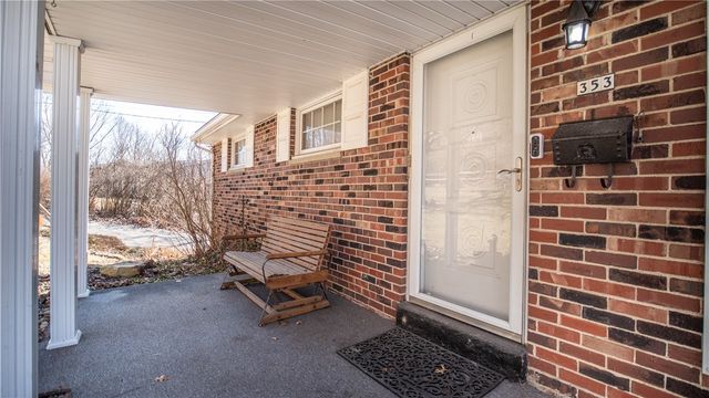 353 Madison Avenue, Leechburg Boro, PA 15656