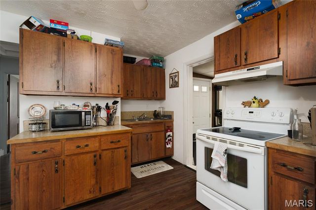2633 Center Street, Granite City, IL 62040