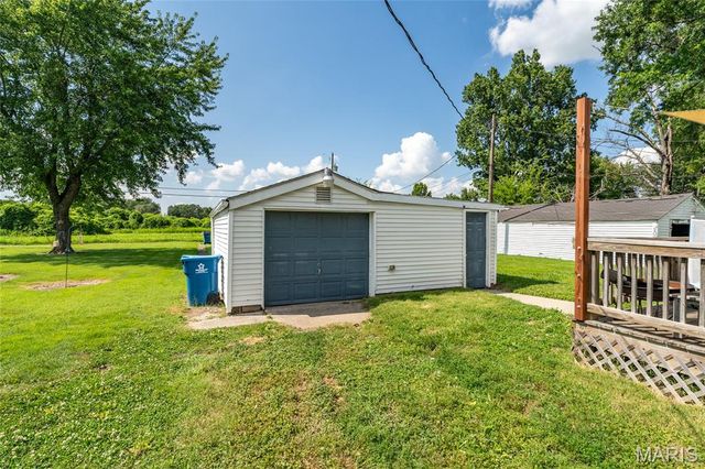 2633 Center Street, Granite City, IL 62040