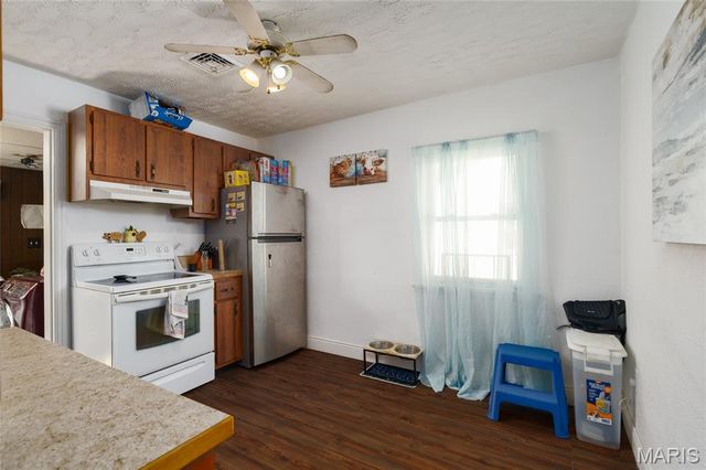 2633 Center Street, Granite City, IL 62040