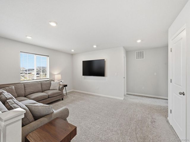 10077 Quari Street, Commerce City, CO 80022