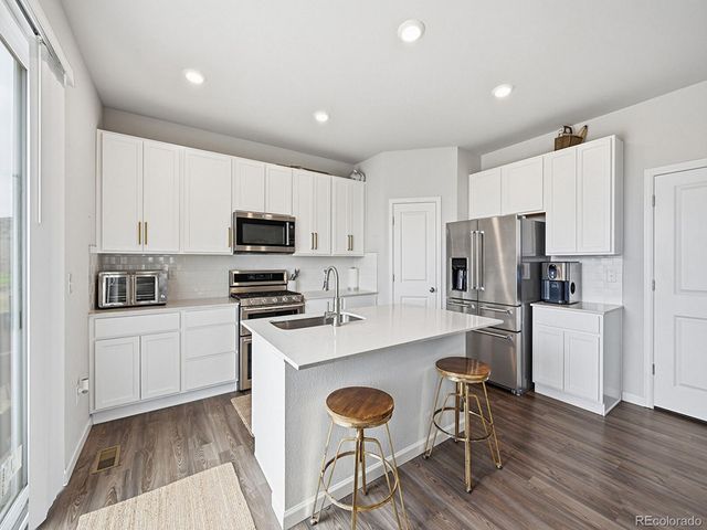 10077 Quari Street, Commerce City, CO 80022