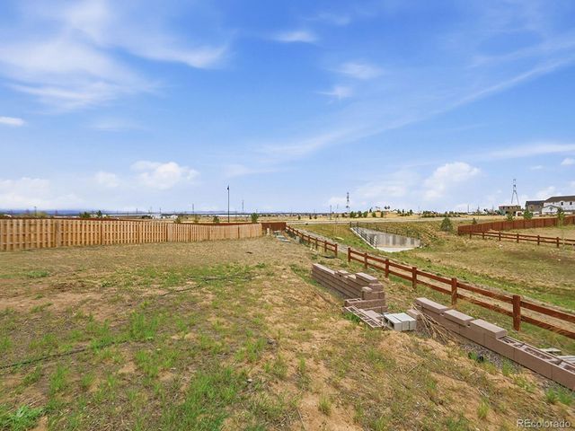 10077 Quari Street, Commerce City, CO 80022