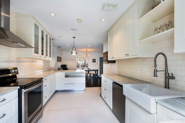 6530 SW 43rd Street, Miami, FL 33155