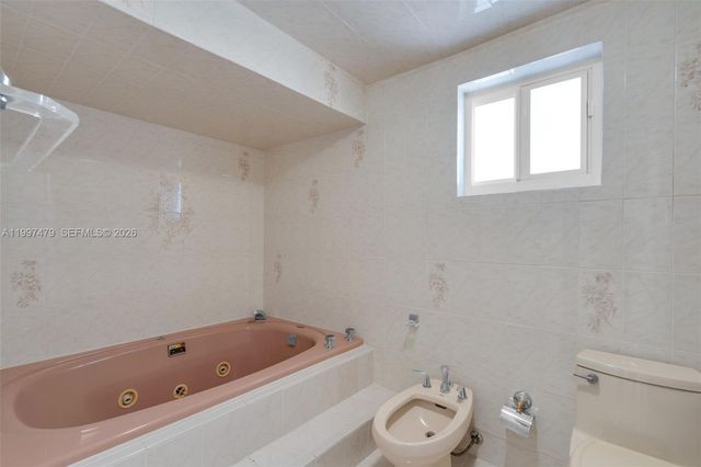 201 SW 51st Ct 1, Miami, FL 33134