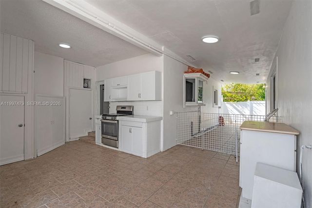 201 SW 51st Ct 1, Miami, FL 33134