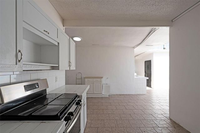 201 SW 51st Ct 1, Miami, FL 33134