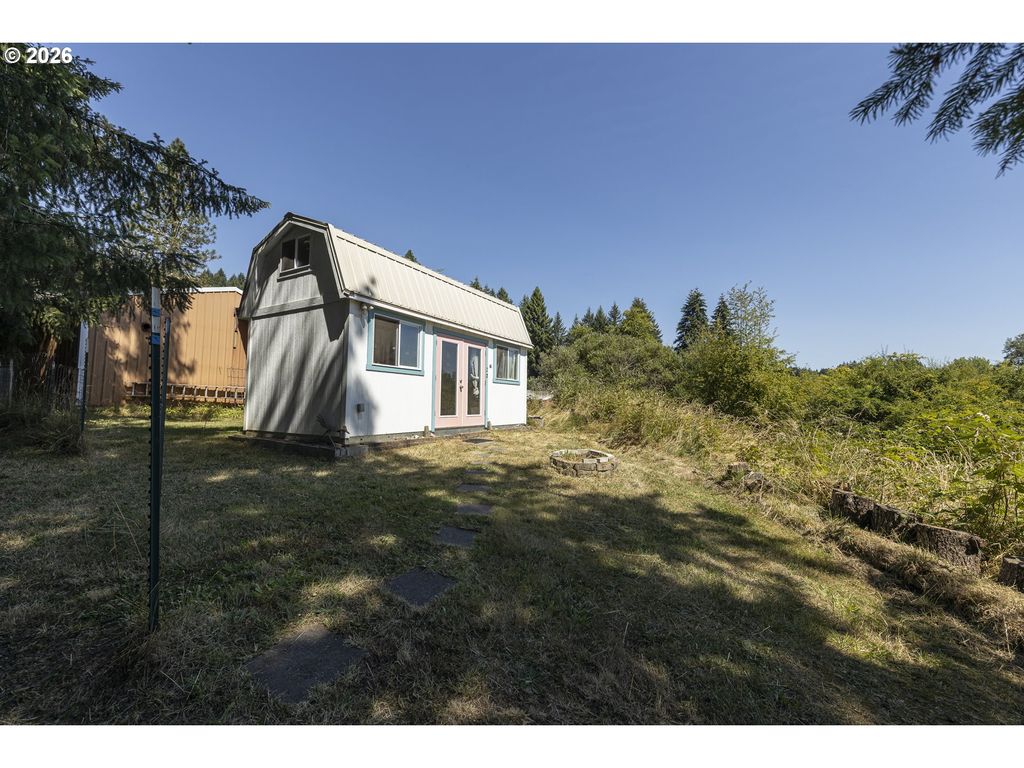 Image 31 of property listing at 14850 Sw HIDDEN HILLS Rd, Mc Minnville, OR 97128