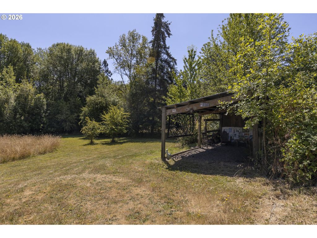 Image 35 of property listing at 14850 Sw HIDDEN HILLS Rd, Mc Minnville, OR 97128