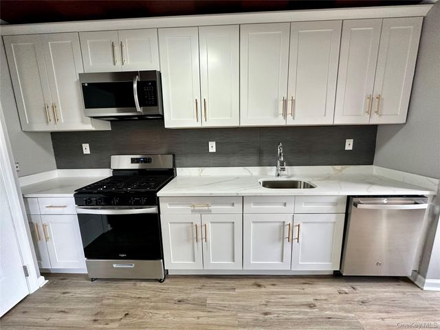 213-49 39th Avenue 2, Bayside, NY 11361