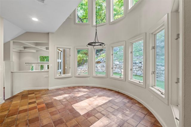 3307 Rivercrest DR, Austin, TX 78746