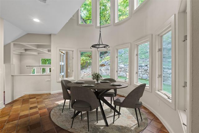 3307 Rivercrest DR, Austin, TX 78746