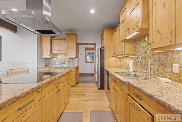 3656 Fishermans Drive, Ashton, ID 83420