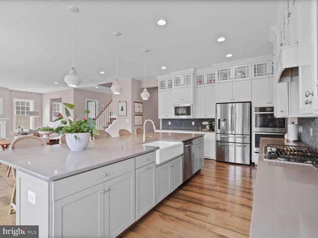 25970 LIQUIDAMBAR LN, Aldie, VA 20105