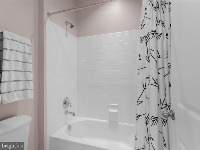 25970 LIQUIDAMBAR LN, Aldie, VA 20105
