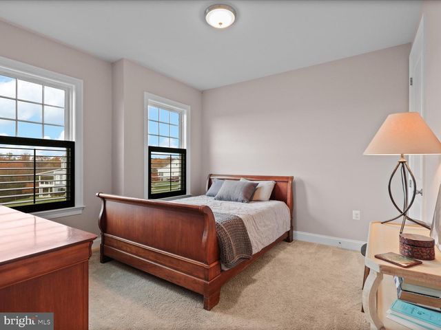 25970 LIQUIDAMBAR LN, Aldie, VA 20105