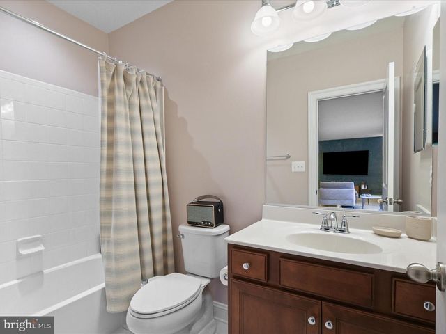 25970 LIQUIDAMBAR LN, Aldie, VA 20105