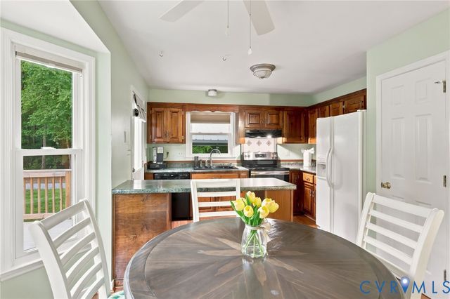 14206 River Rd, Chesterfield, VA 23838