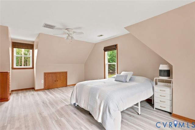14206 River Rd, Chesterfield, VA 23838