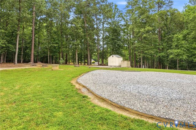 14206 River Rd, Chesterfield, VA 23838