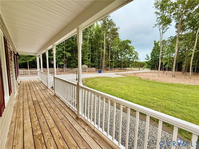 14206 River Rd, Chesterfield, VA 23838