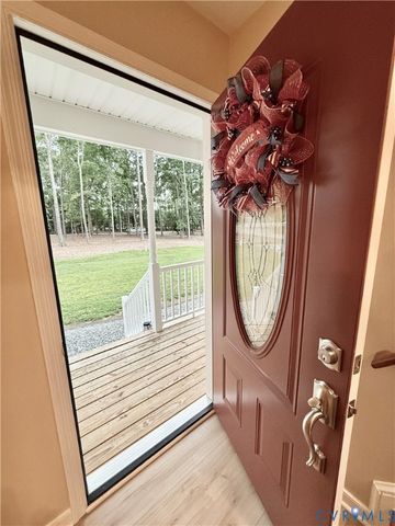 14206 River Rd, Chesterfield, VA 23838
